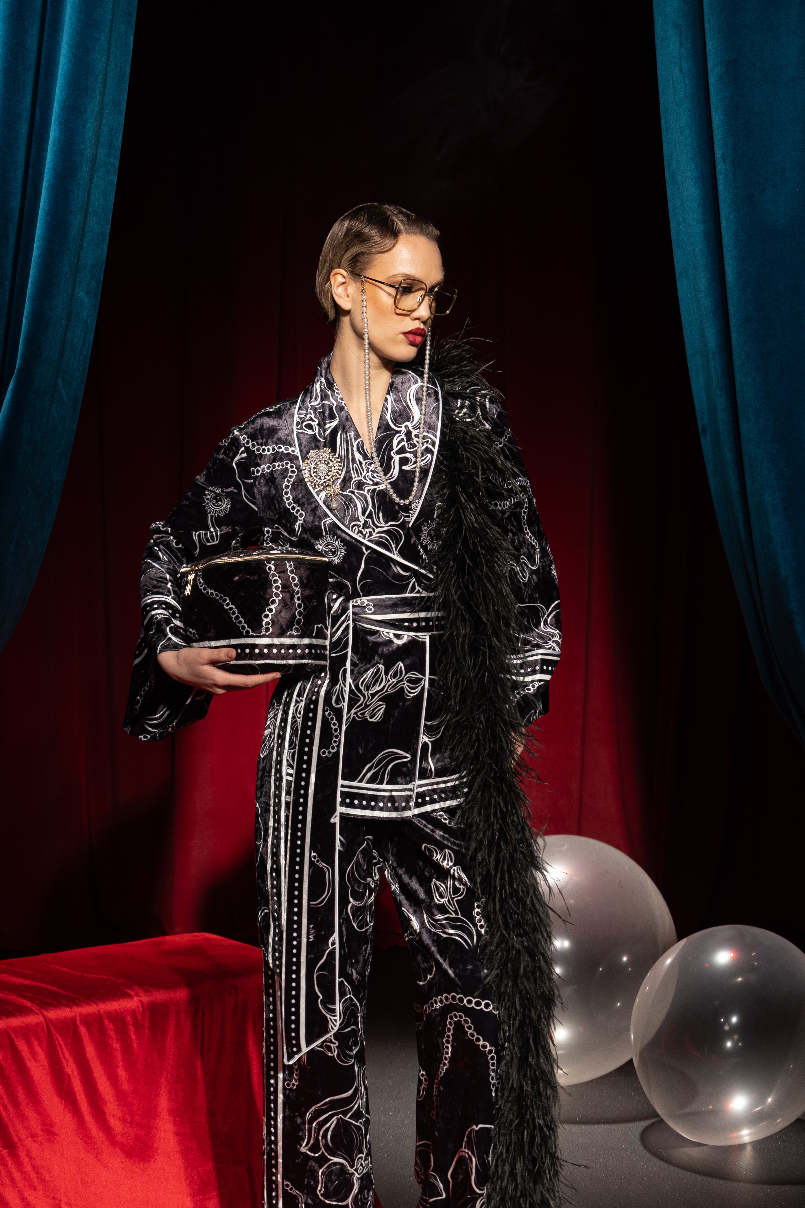 Orchide velvet kimono set – Maison Riché